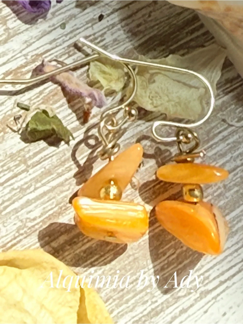 Alquimia Yellow-Orange Shell & Gold Drop Earrings